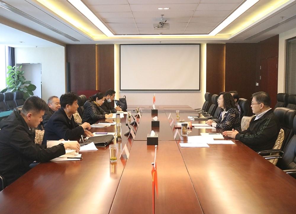 第二十二党史进修教导巡回指点组到产发团体调研指点